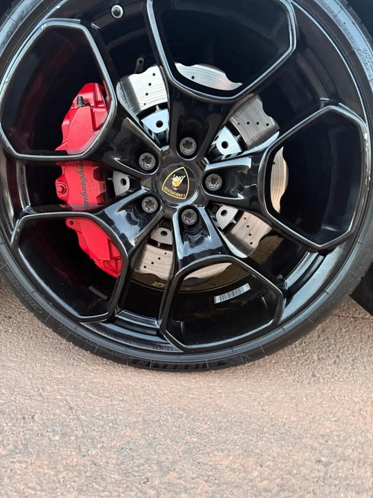 2016 Lamborghini Huracan LP580-2 - Image 14 of 17