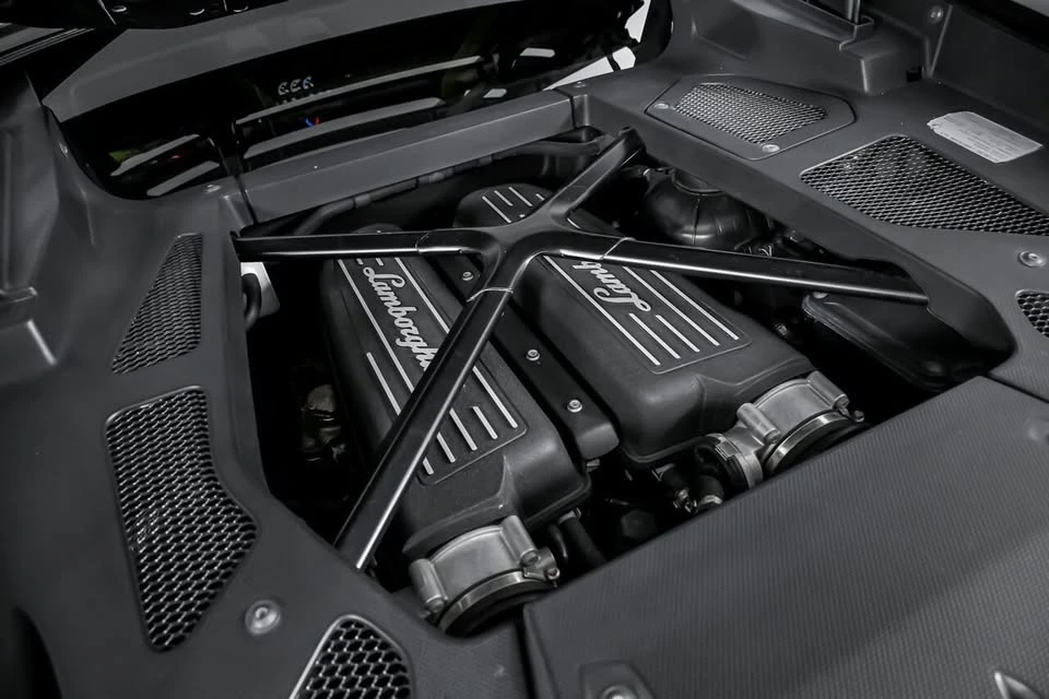 2016 Lamborghini Huracan LP610-4 - Image 15 of 19