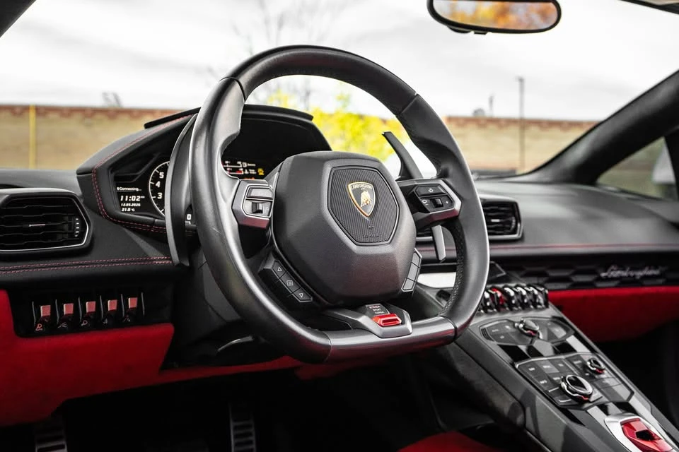 2016 Lamborghini Huracan LP610-4 - Image 7 of 19