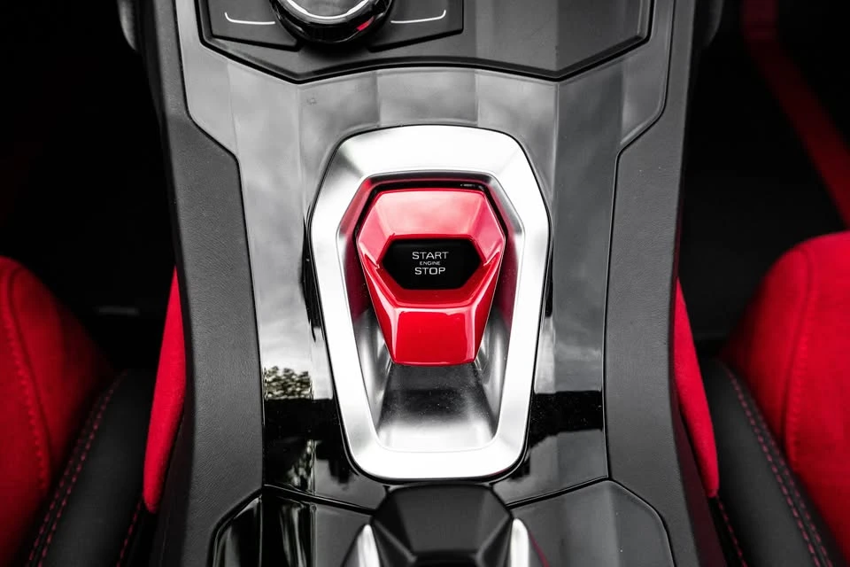 2016 Lamborghini Huracan LP610-4 - Image 11 of 19