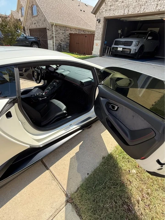 2016 Lamborghini Huracan LP610-4 - Image 7 of 12