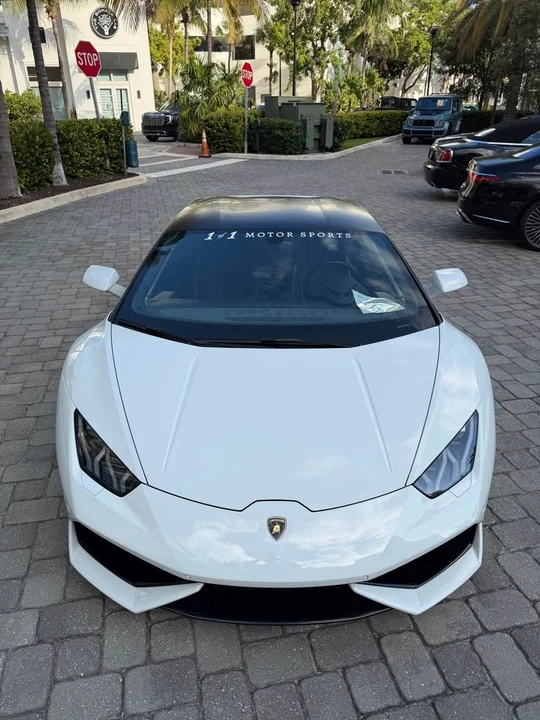 2016 Lamborghini Huracan LP610-4 - Image 3 of 9