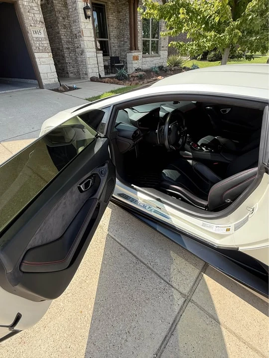 2016 Lamborghini Huracan LP610-4 - Image 6 of 15