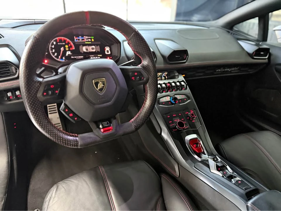 2016 Lamborghini Huracan LP610-4 - Image 9 of 11
