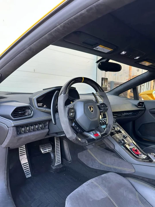 2016 Lamborghini Huracan LP610-4 - Image 10 of 12