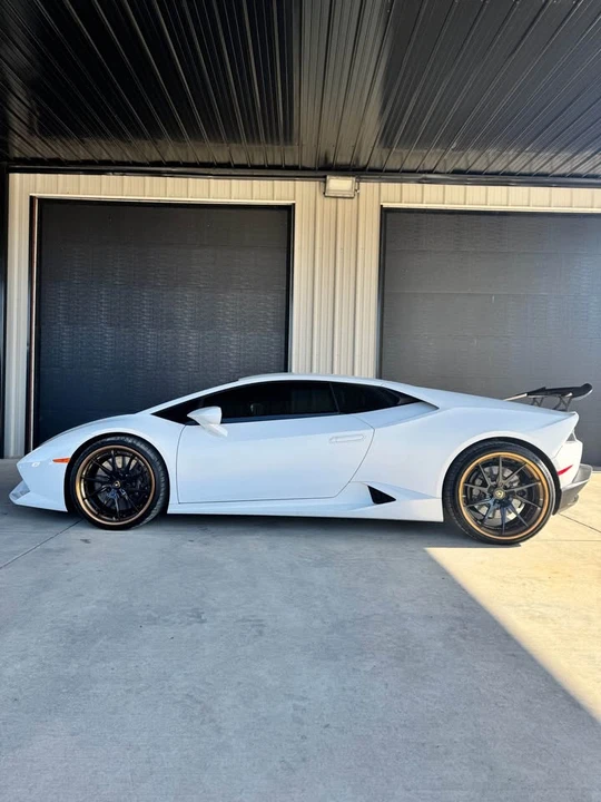 2016 Lamborghini Huracan LP610-4 - Image 6 of 10
