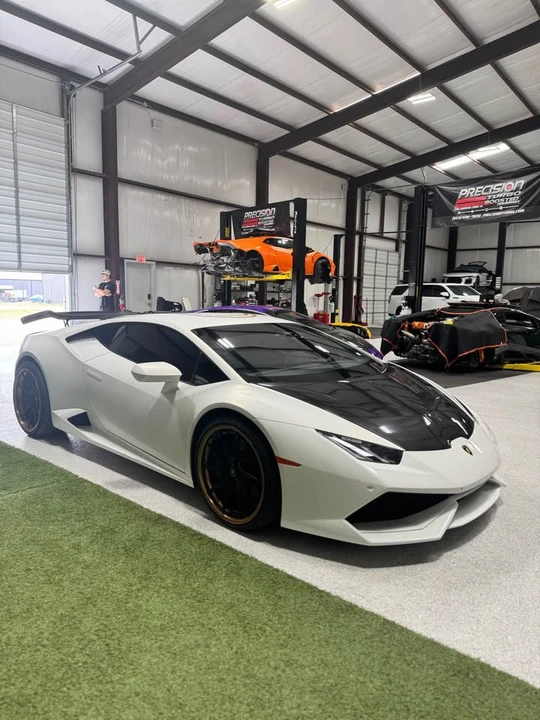 2016 Lamborghini Huracan LP610-4 - Image 4 of 10