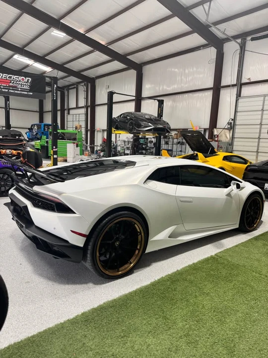 2016 Lamborghini Huracan LP610-4 - Image 3 of 10