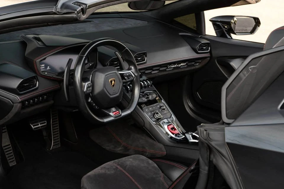 2016 Lamborghini Huracan LP610-4 - Image 8 of 10