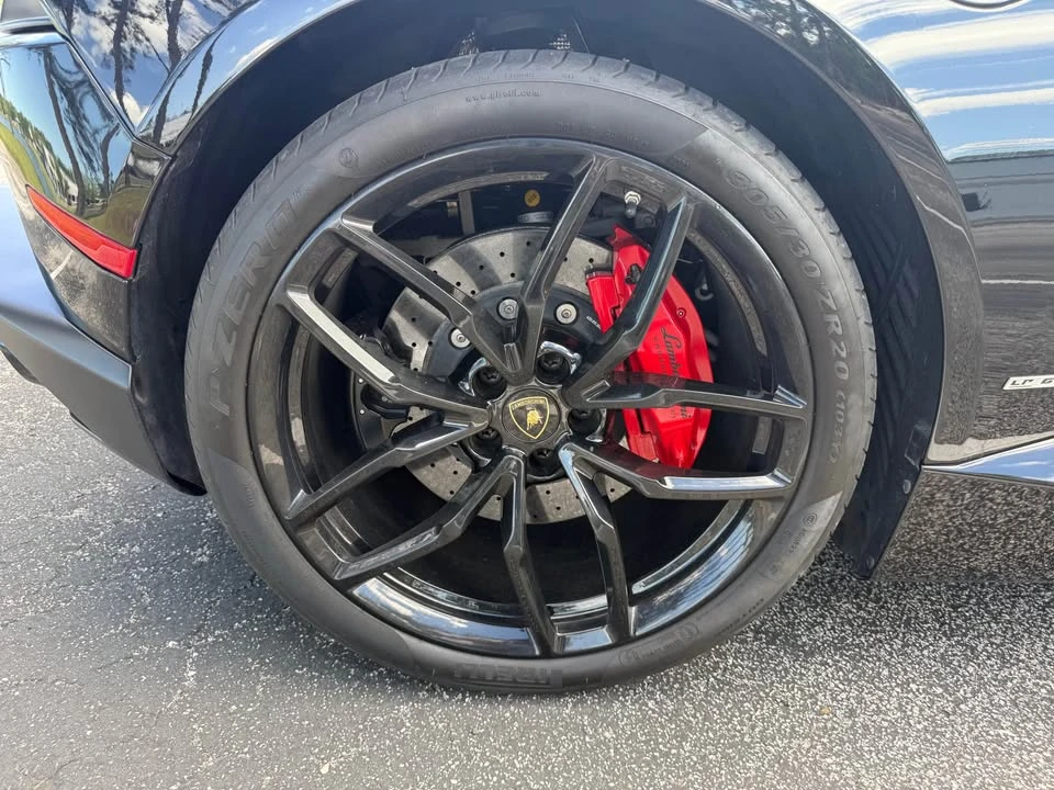 2016 Lamborghini Huracan LP610-4 - Image 12 of 15