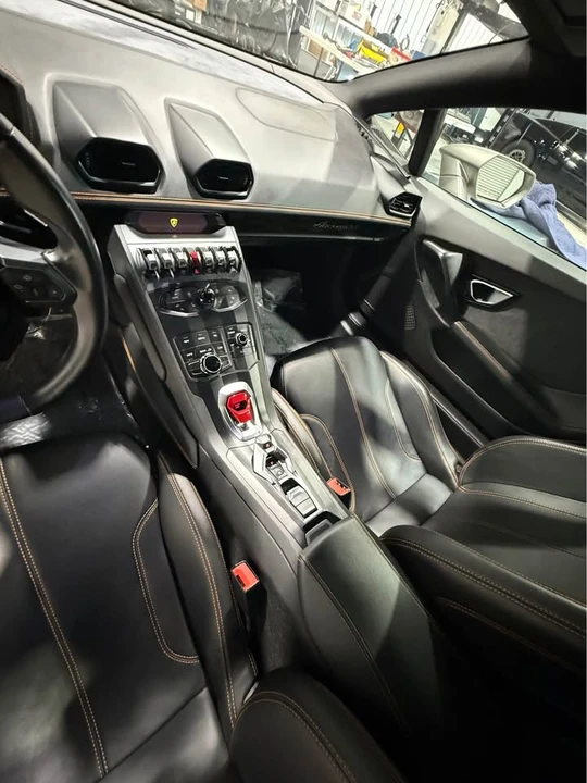 2016 Lamborghini Huracan LP610-4 - Image 9 of 13