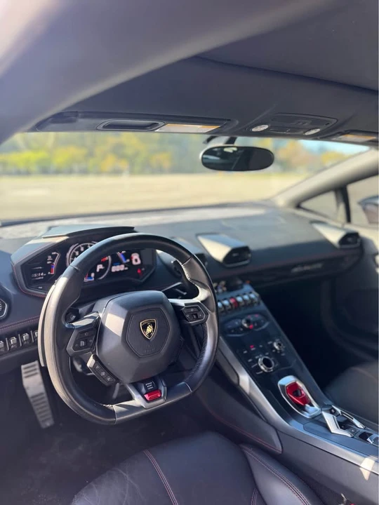 2016 Lamborghini Huracan LP610-4 - Image 6 of 7