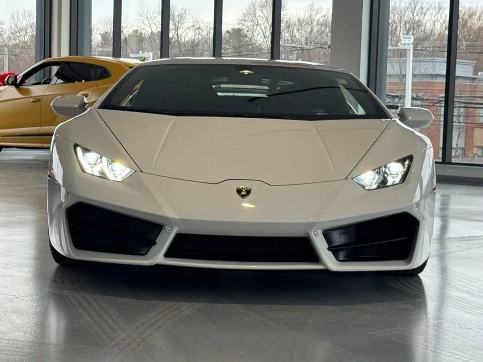 2016 Lamborghini Huracan LP580-2 - Image 8 of 19