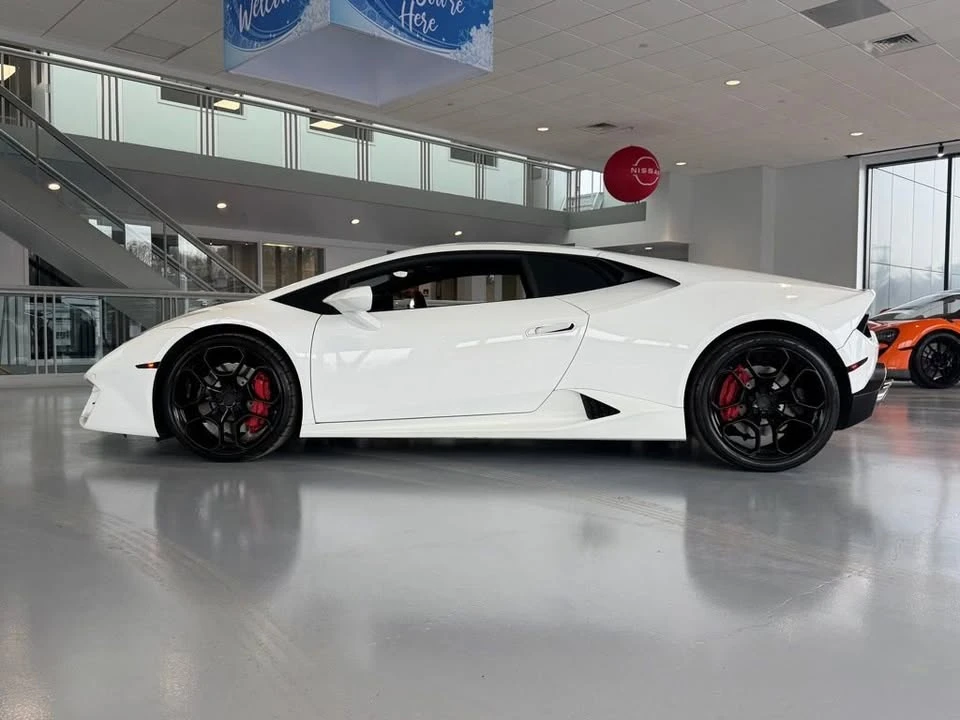 2016 Lamborghini Huracan LP580-2 - Image 3 of 19