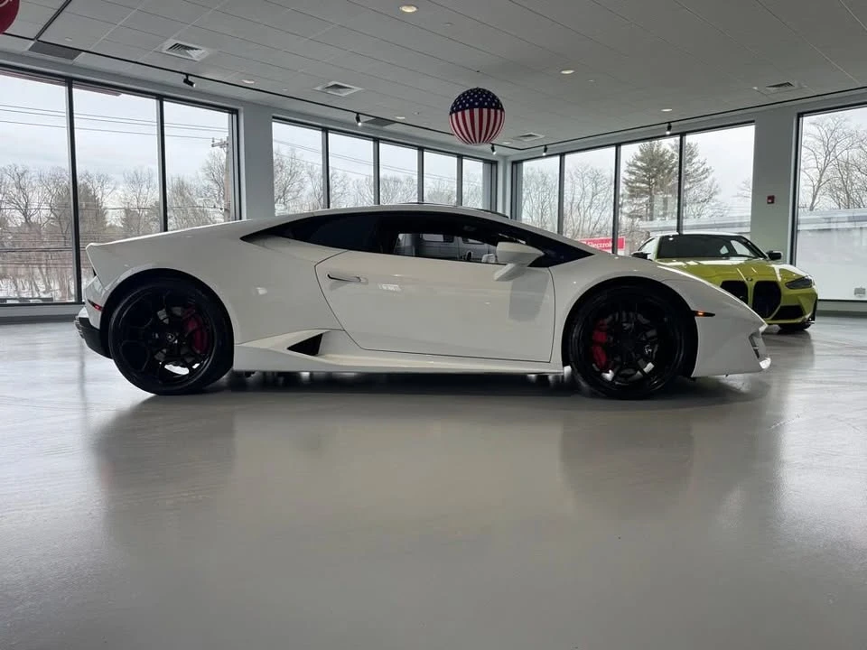 2016 Lamborghini Huracan LP580-2 - Image 7 of 19