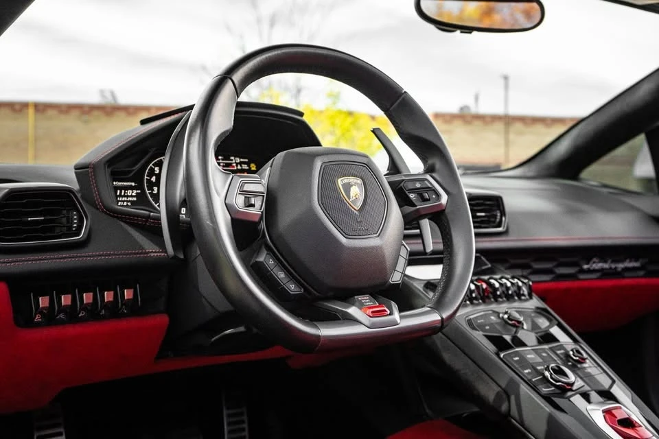 2016 Lamborghini Huracan LP610-4 - Image 7 of 19