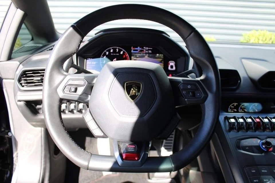 2016 Lamborghini Huracan LP580-2 - Image 7 of 17