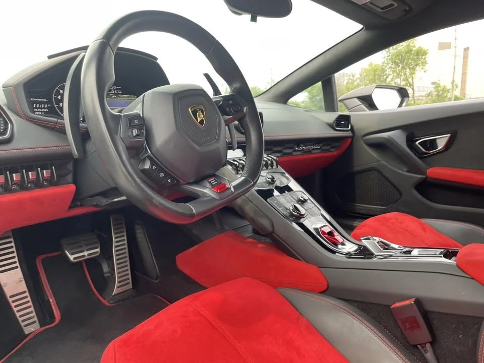 2016 Lamborghini Huracan LP610-4 - Image 12 of 20