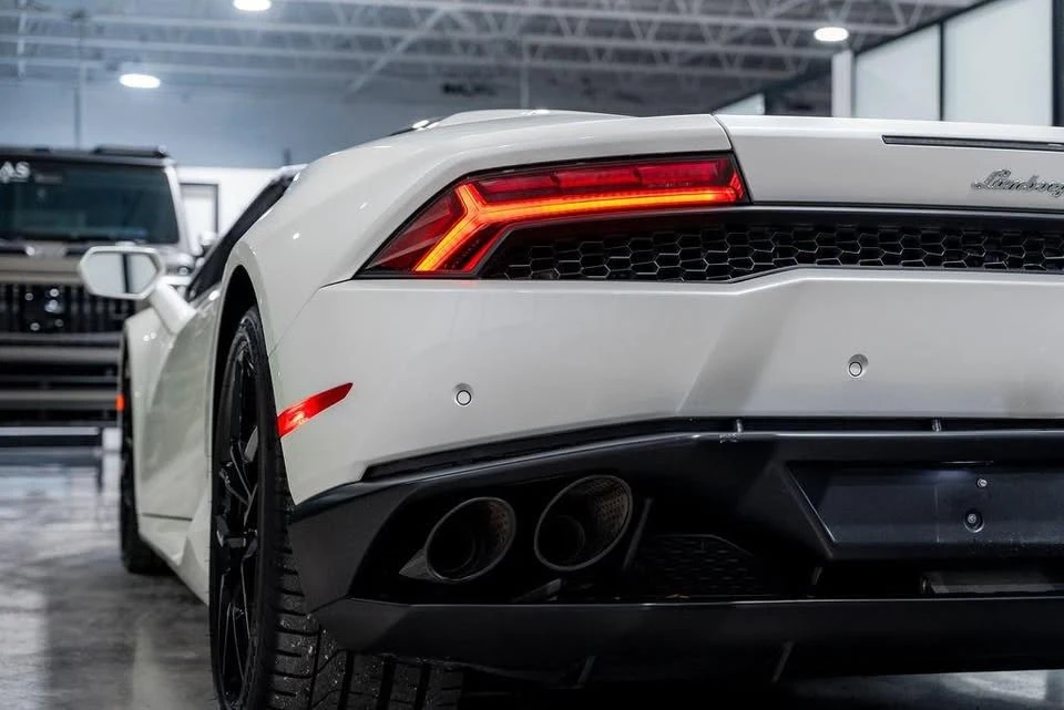 2016 Lamborghini Huracan LP610-4 - Image 4 of 18