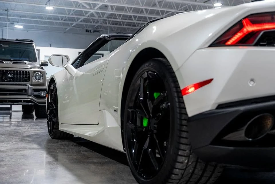 2016 Lamborghini Huracan LP610-4 - Image 2 of 18