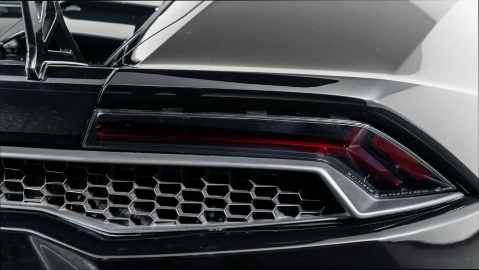 2016 Lamborghini Huracan LP610-4 - Image 10 of 16