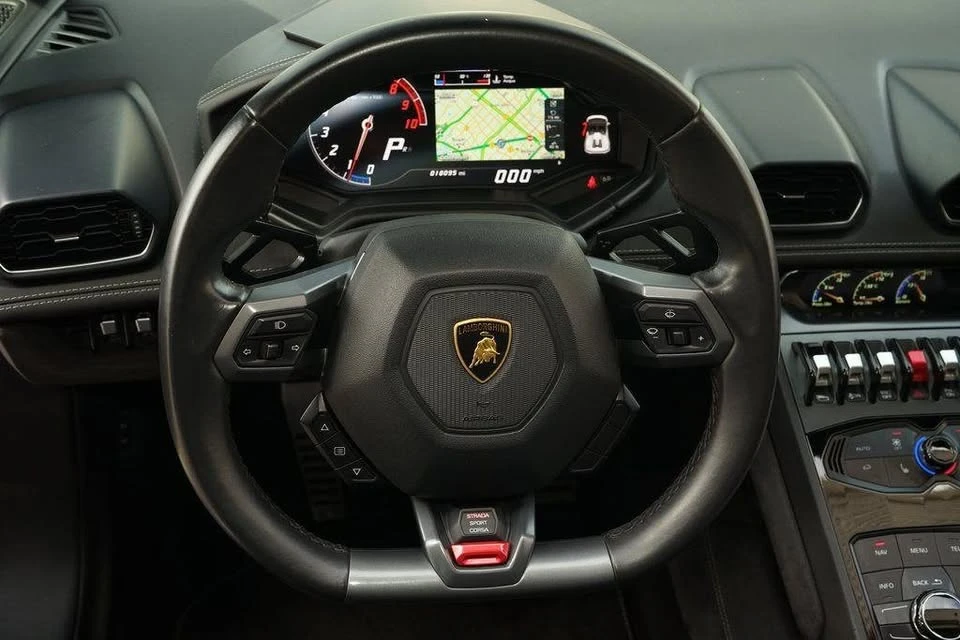2016 Lamborghini Huracan LP610-4 - Image 10 of 19