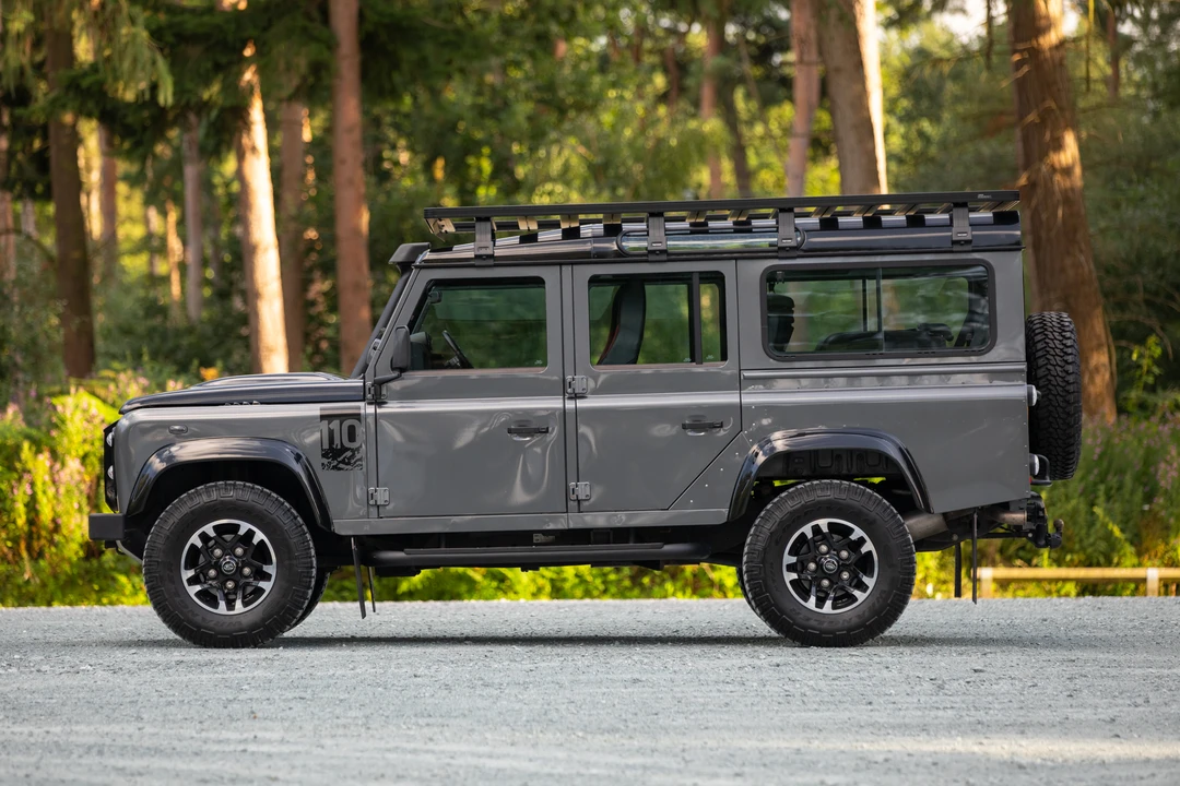 2016 Land Rover Defender 110 - Image 12 of 31