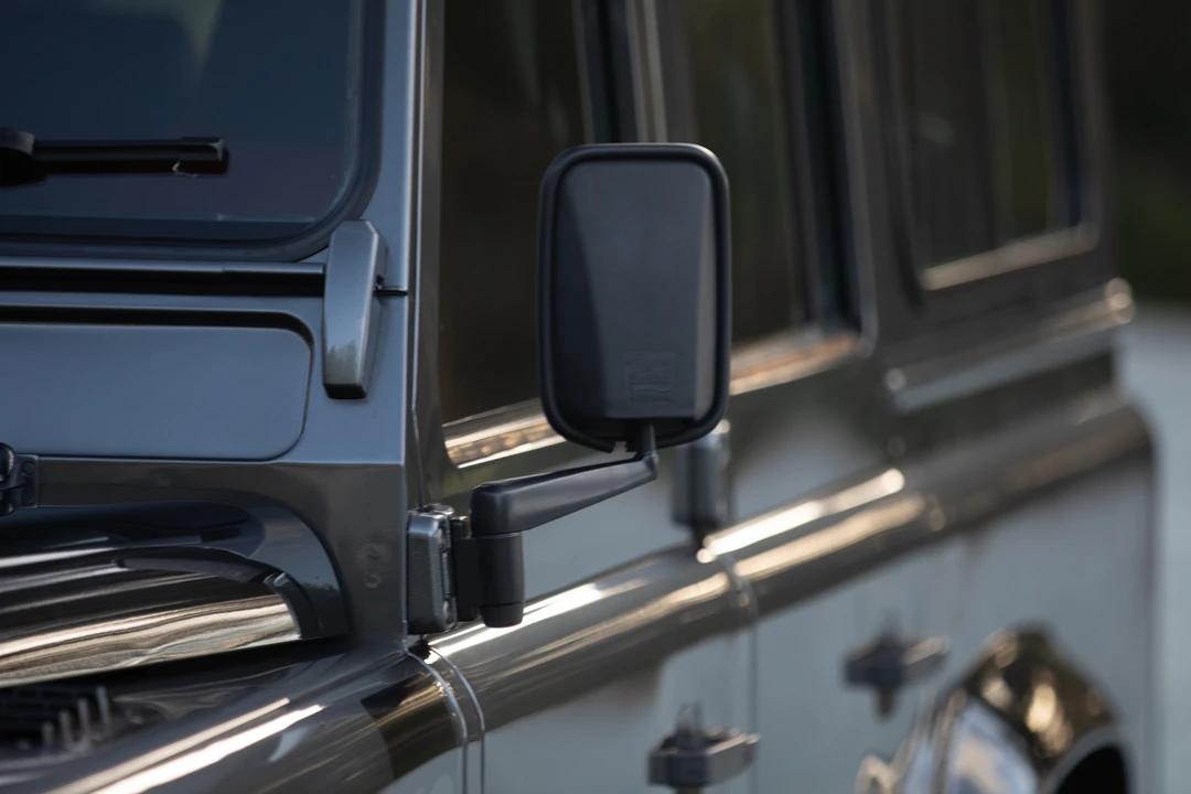 2016 Land Rover Defender 110 - Image 29 of 31