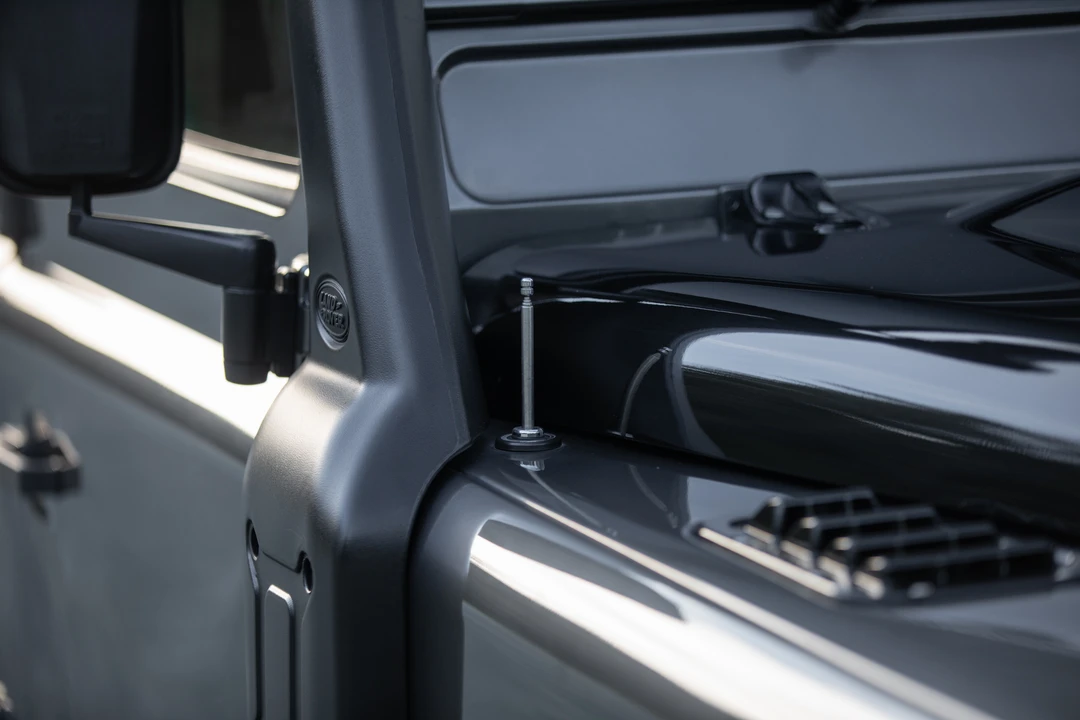 2016 Land Rover Defender 110 - Image 23 of 31
