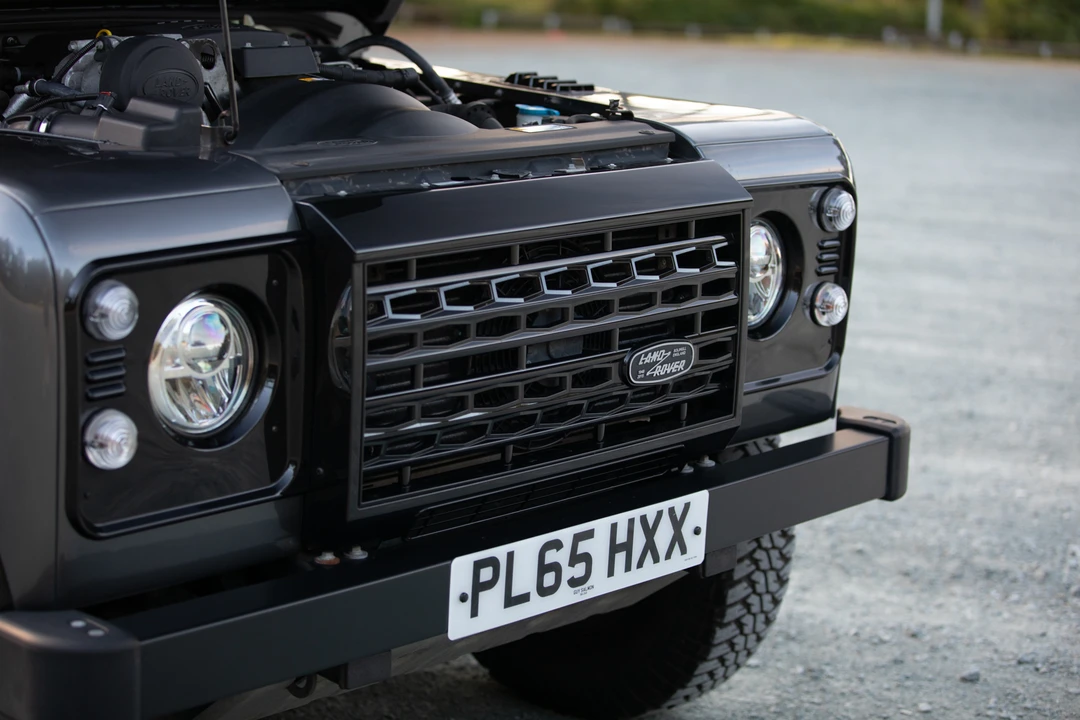 2016 Land Rover Defender 110 - Image 18 of 31