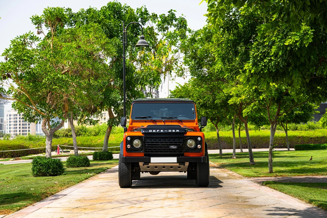 2016 Land Rover Defender 110 - Image 2 of 31
