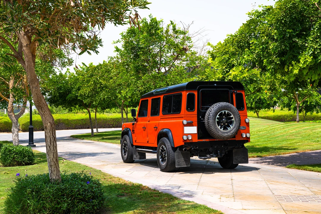 2016 Land Rover Defender 110 - Image 19 of 31