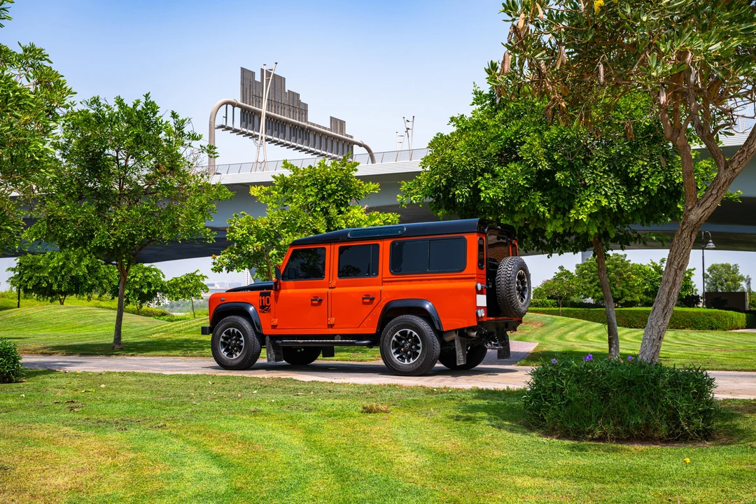 2016 Land Rover Defender 110 - Image 20 of 31