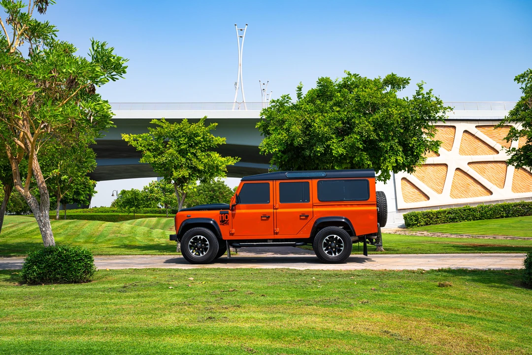2016 Land Rover Defender 110 - Image 8 of 31