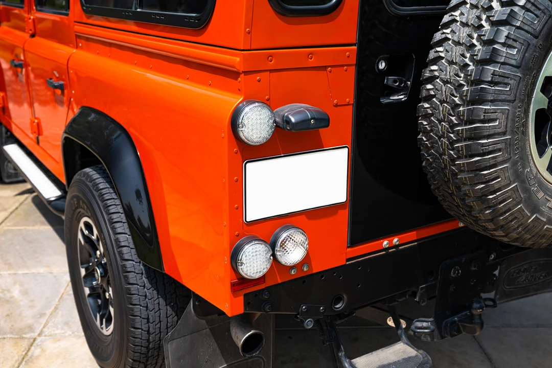 2016 Land Rover Defender 110 - Image 25 of 31