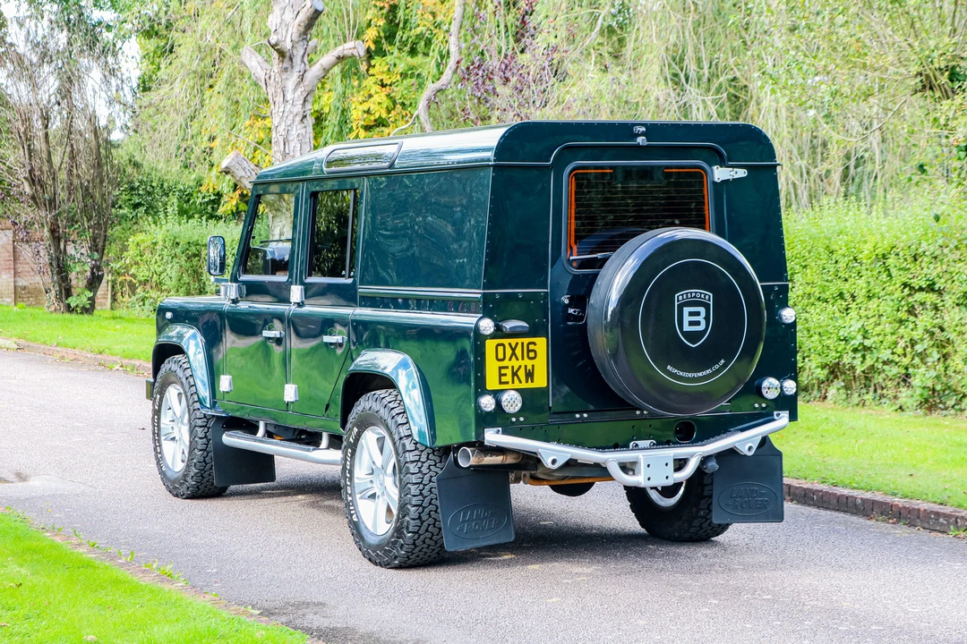 2016 Land Rover Defender 110 - Image 5 of 31