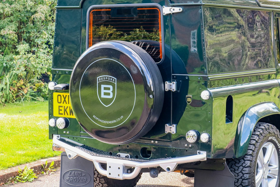 2016 Land Rover Defender 110 - Image 29 of 31