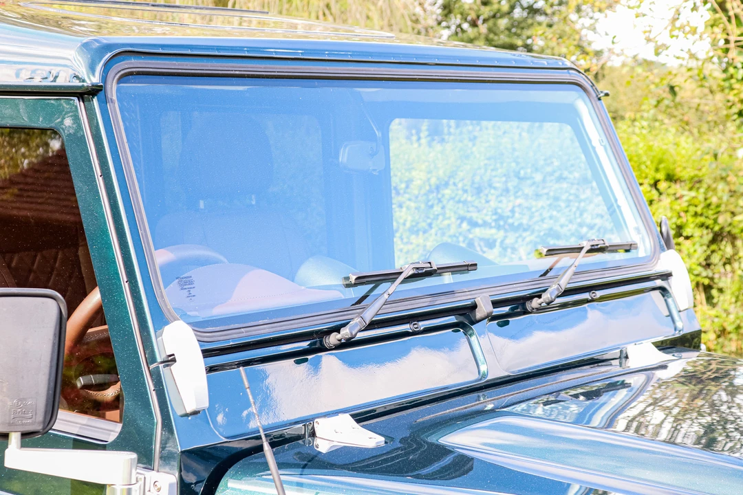 2016 Land Rover Defender 110 - Image 20 of 31