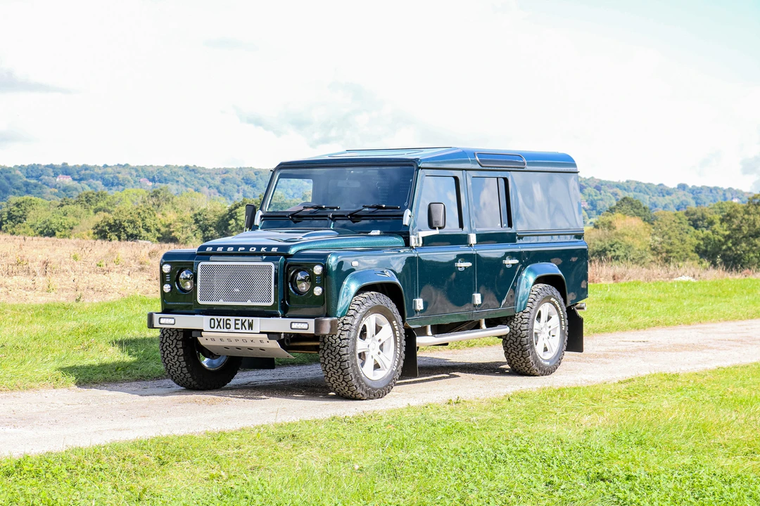 2016 Land Rover Defender 110 - Image 4 of 31