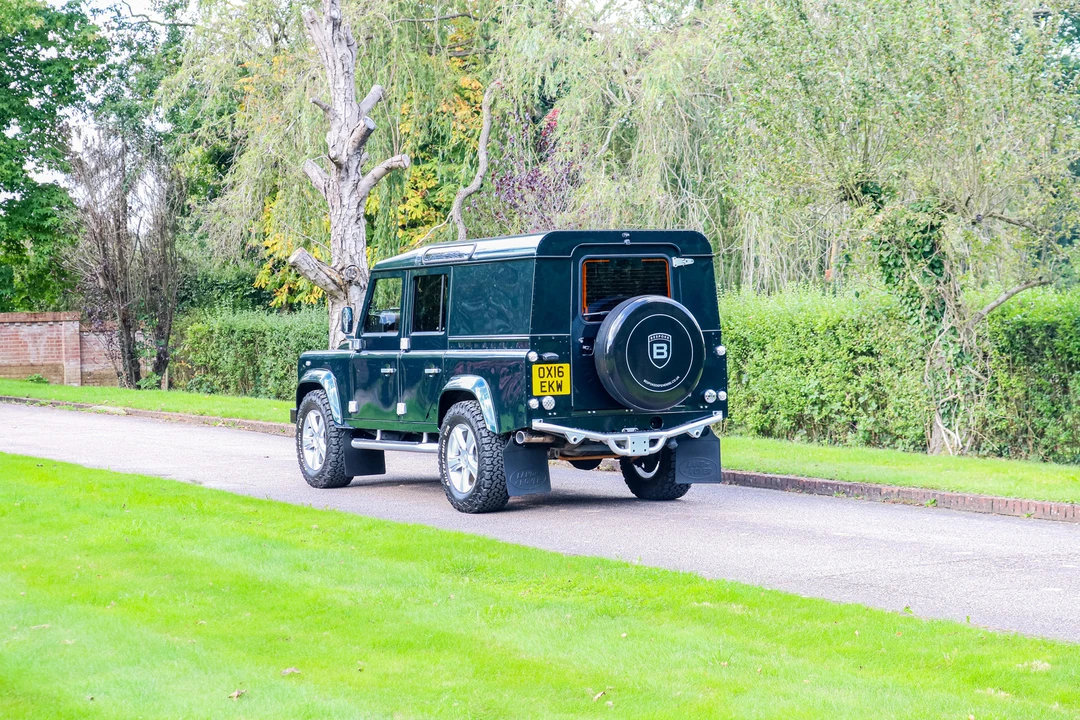 2016 Land Rover Defender 110 - Image 14 of 31