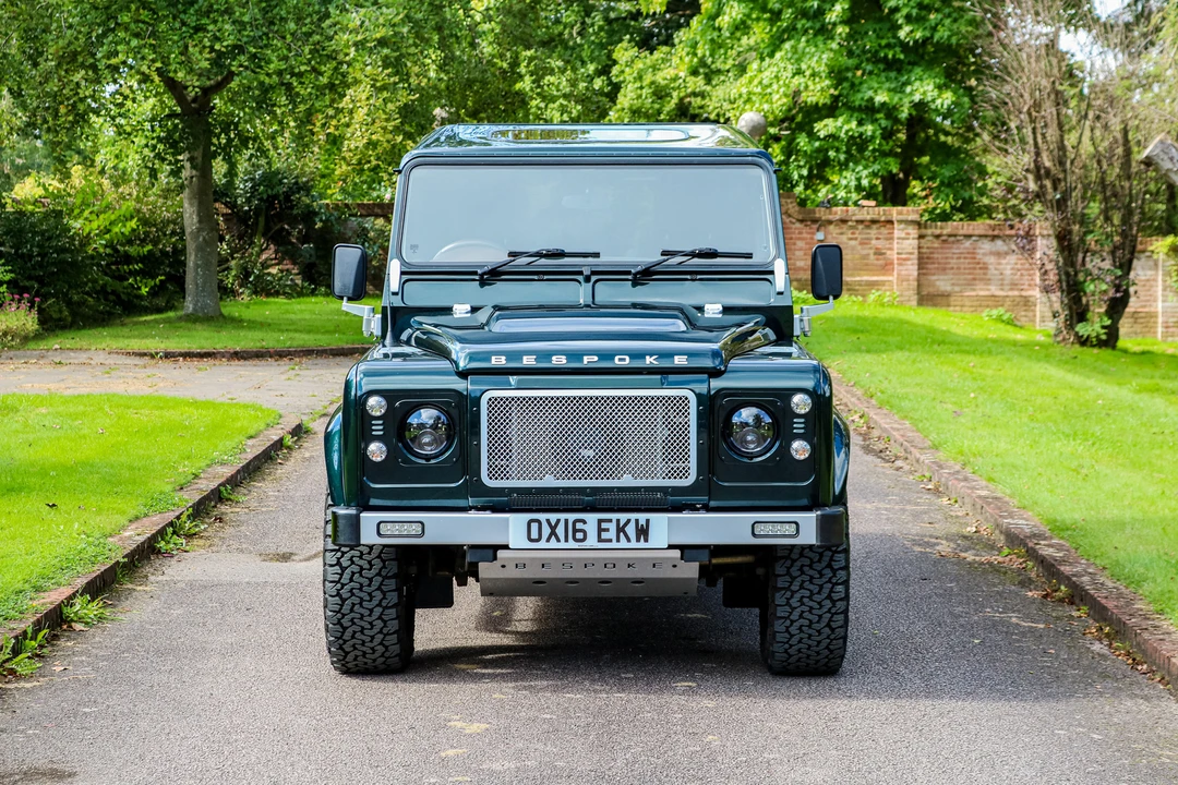 2016 Land Rover Defender 110 - Image 2 of 31