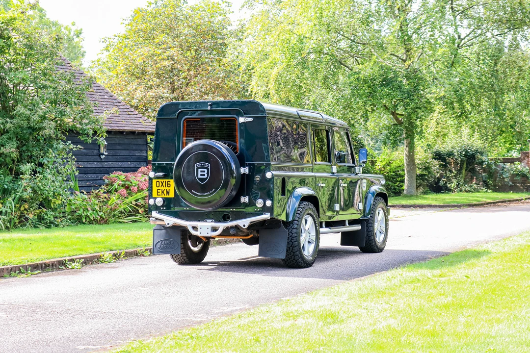 2016 Land Rover Defender 110 - Image 15 of 31