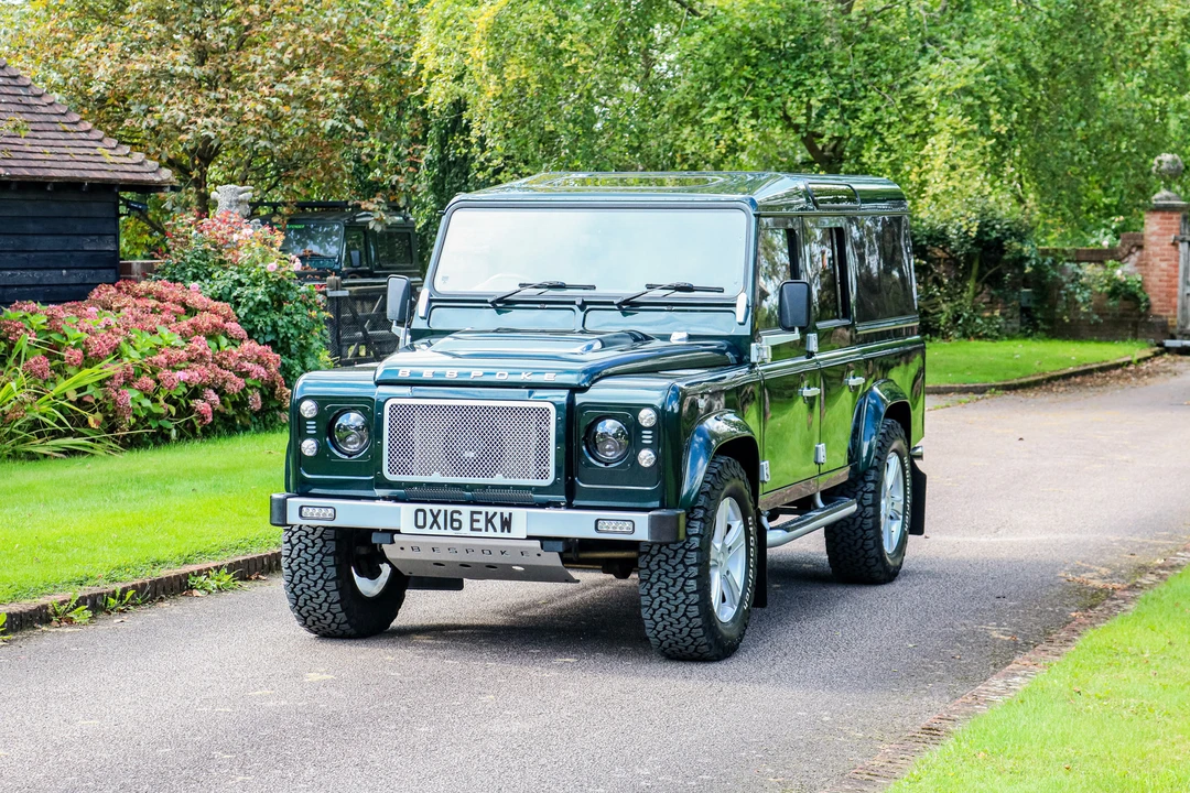 2016 Land Rover Defender 110 - Image 3 of 31