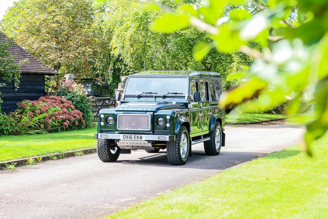 2016 Land Rover Defender 110 - Image 11 of 31