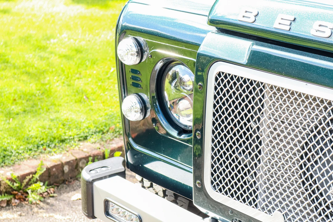2016 Land Rover Defender 110 - Image 23 of 31
