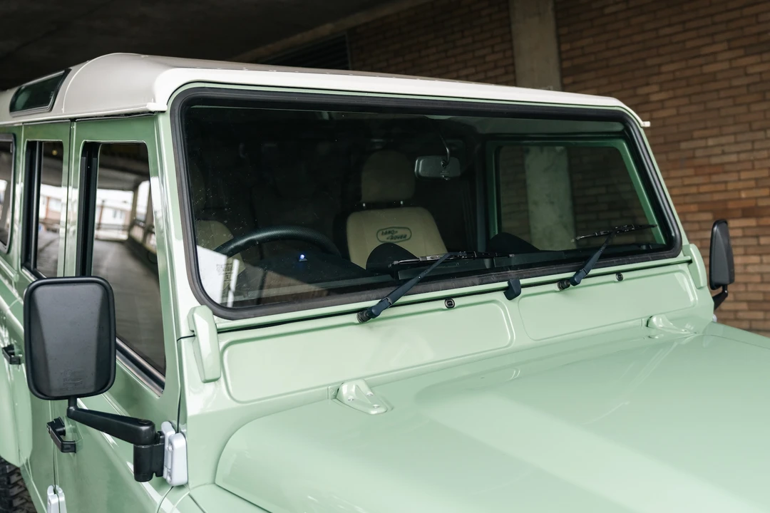 2015 Land Rover Defender 110 - Image 29 of 31