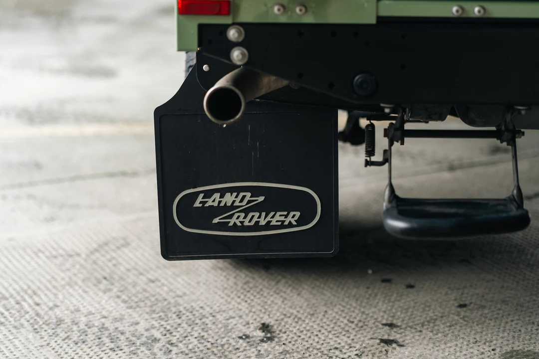 2015 Land Rover Defender 110 - Image 28 of 31