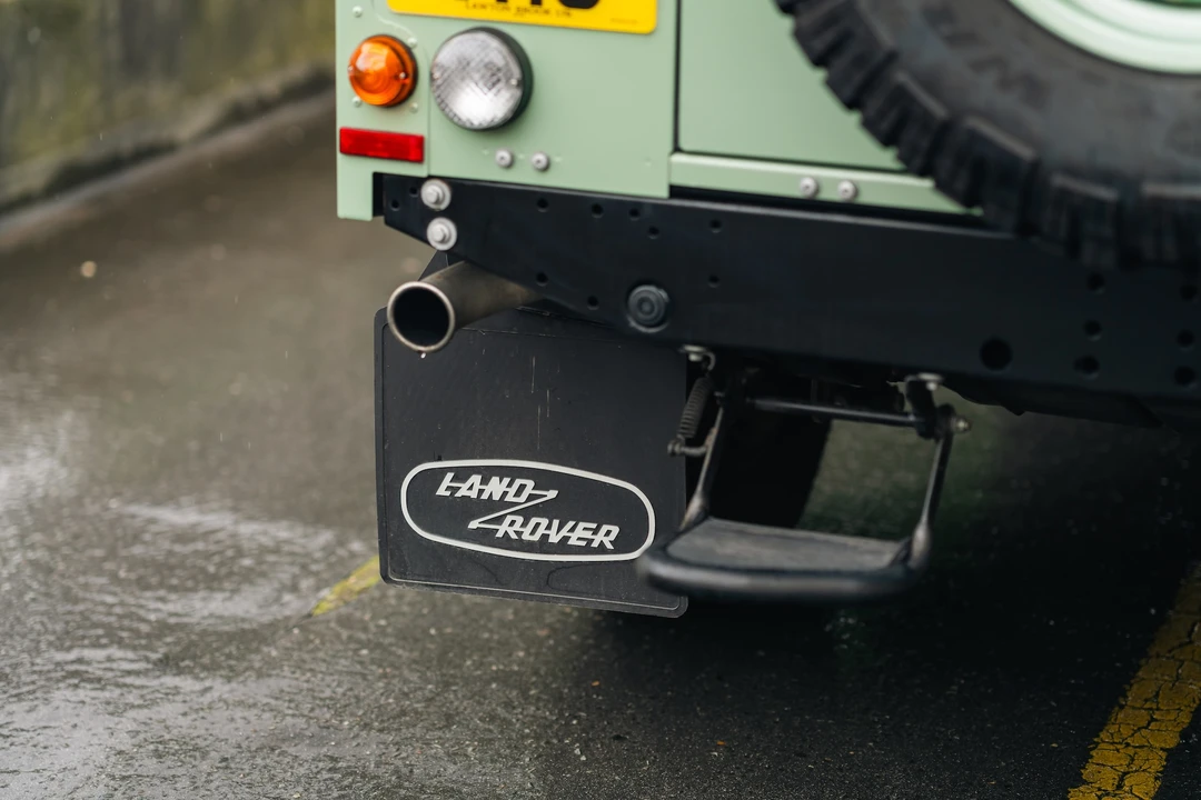 2015 Land Rover Defender 110 - Image 21 of 31