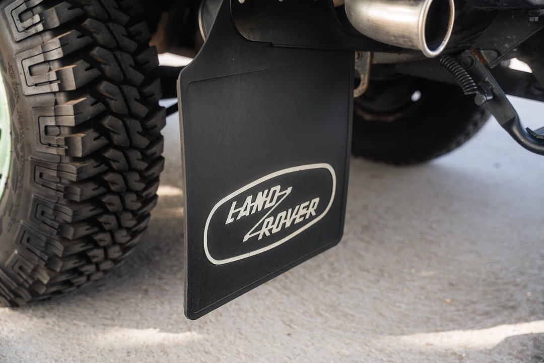 2016 Land Rover Defender 110 - Image 21 of 31
