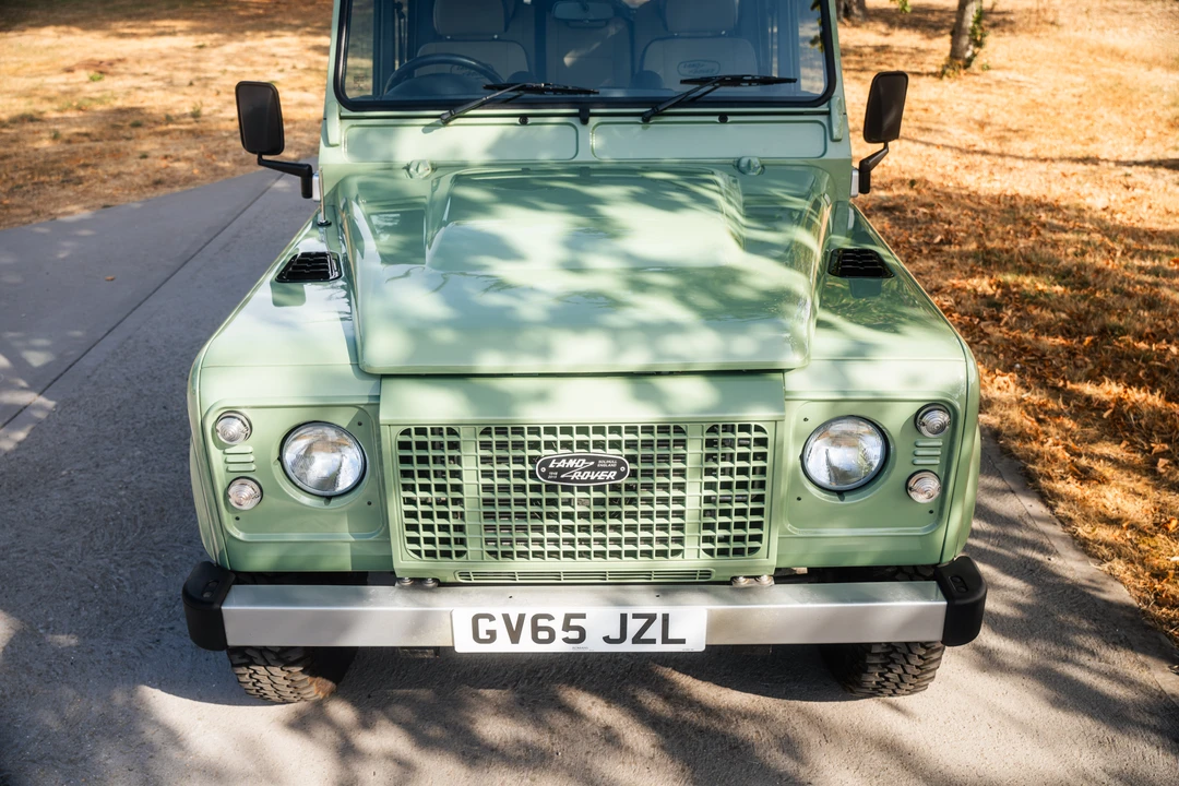2016 Land Rover Defender 110 - Image 25 of 31